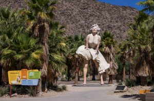 Forever Marilyn Statue